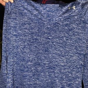 Under armor long sleeve shirt